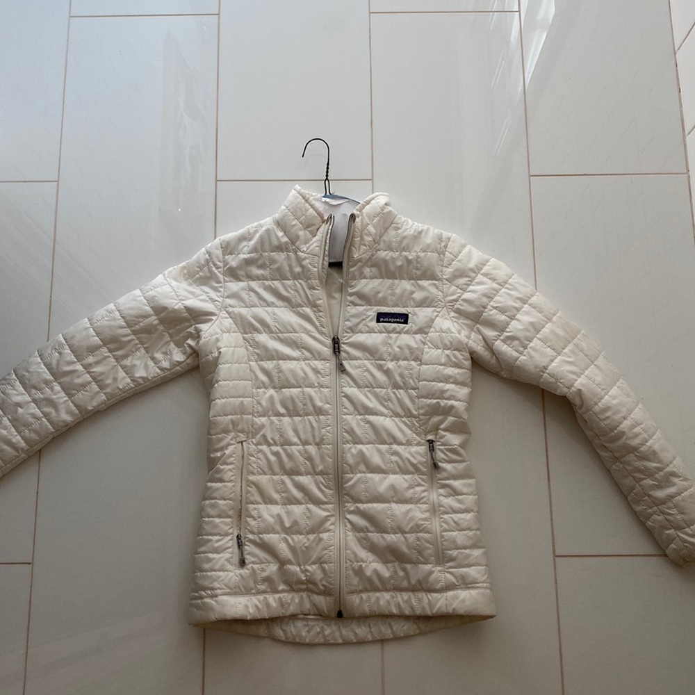 White Patagonia Puffer